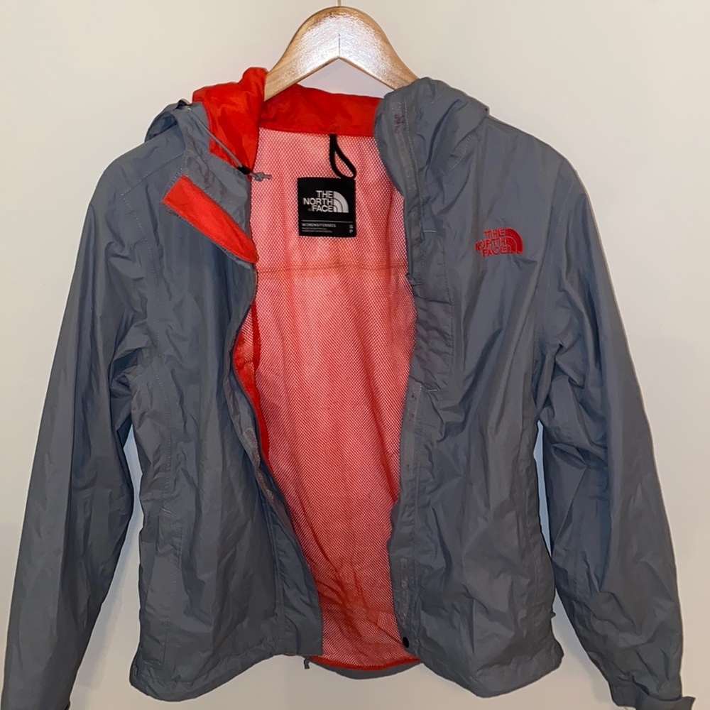 THE NORTH FACE Rain Jacket Gray